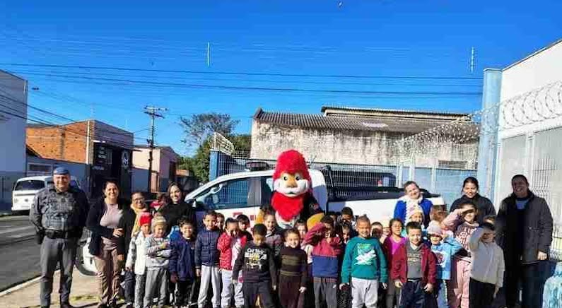 Polícia Militar de Porto Ferreira realiza palestra educativa para alunos da N.E.M.E.I. Mãe Maria