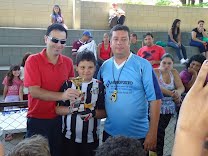 Élcio Arruda solicita pintura de quadra e materiais esportivos ao Garoto Nota 10