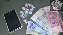 Homem é preso pela PM em flagrante por tráfico de drogas na Vila Maria