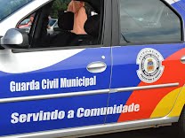 Veículo que foi produto de roubo é encontrado abandonado pela GCM