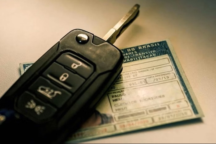 Governo estuda fim da obrigatoriedade de autoescola para tirar CNH
