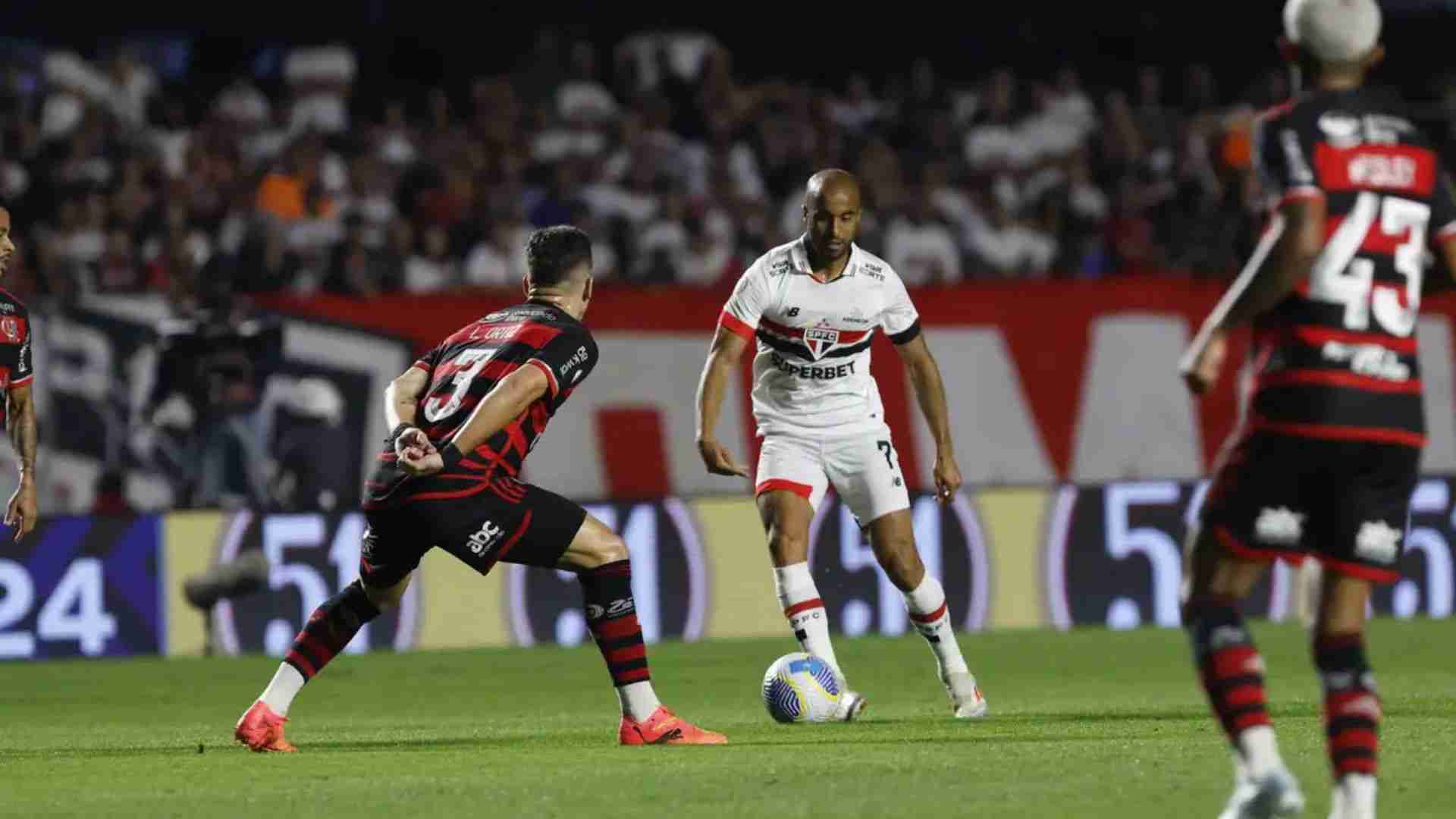 Campeonato Brasileiro de Futebol retorna com Flamengo x São Paulo neste sábado, no Maracanã