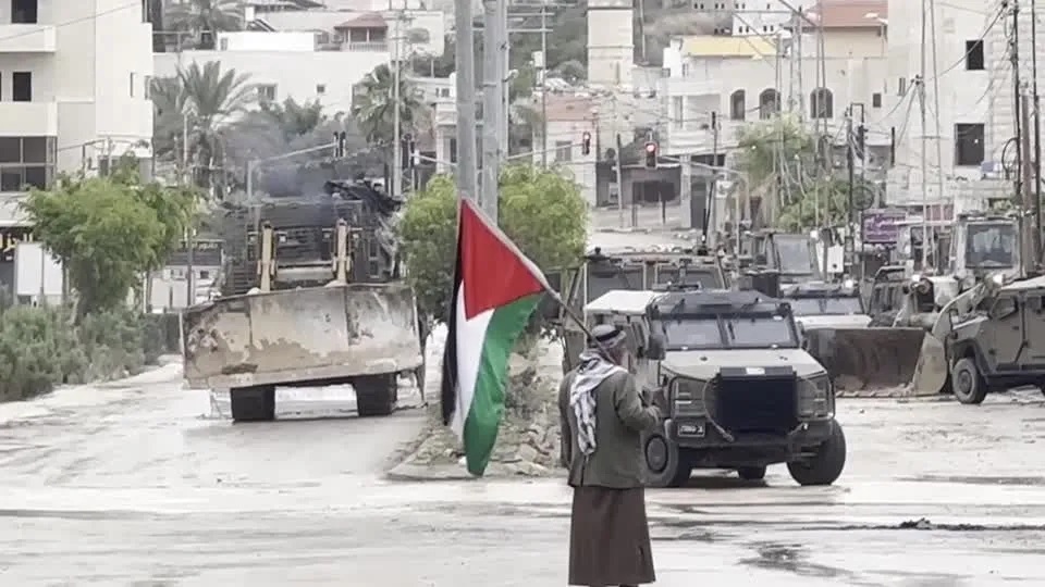 Israel aprova construção de novos assentamentos na Cisjordânia e dificulta criação de Estado palestino