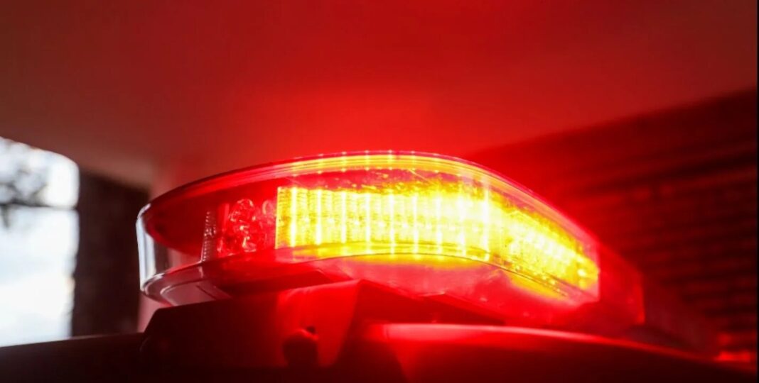 Motociclista de 20 anos morre carbonizada após colisão com caminhão