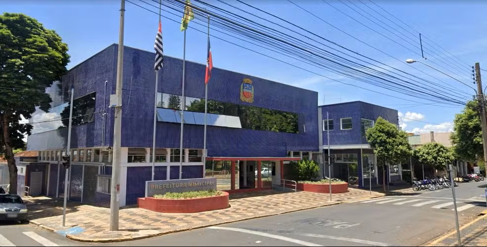 Servidora de Porto Ferreira terá que devolver R$ 13,3 mil por trabalhar como esteticista durante licença médica