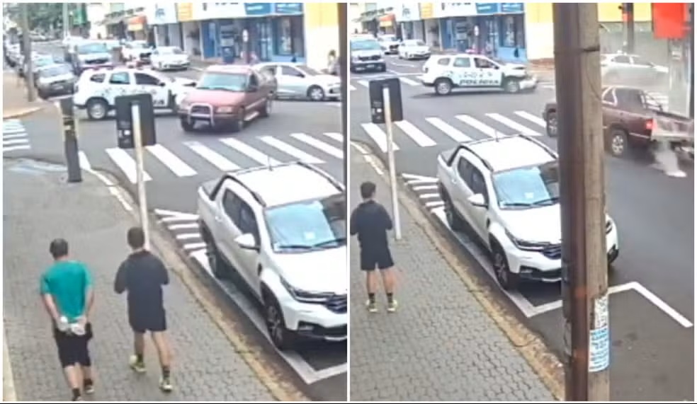 Viatura da PM avança sinal vermelho e colide com caminhonete
