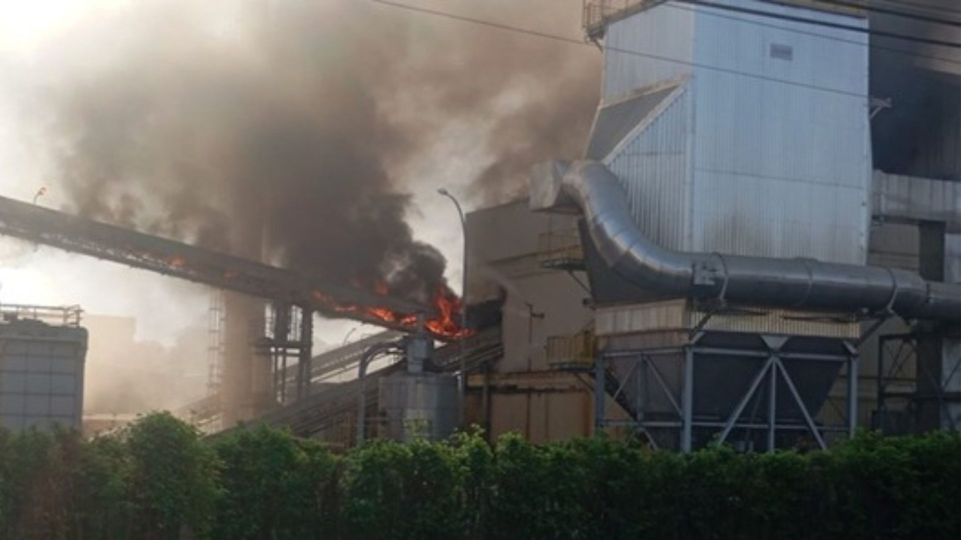 Incêndio atinge fábrica da Nestlé em Araras