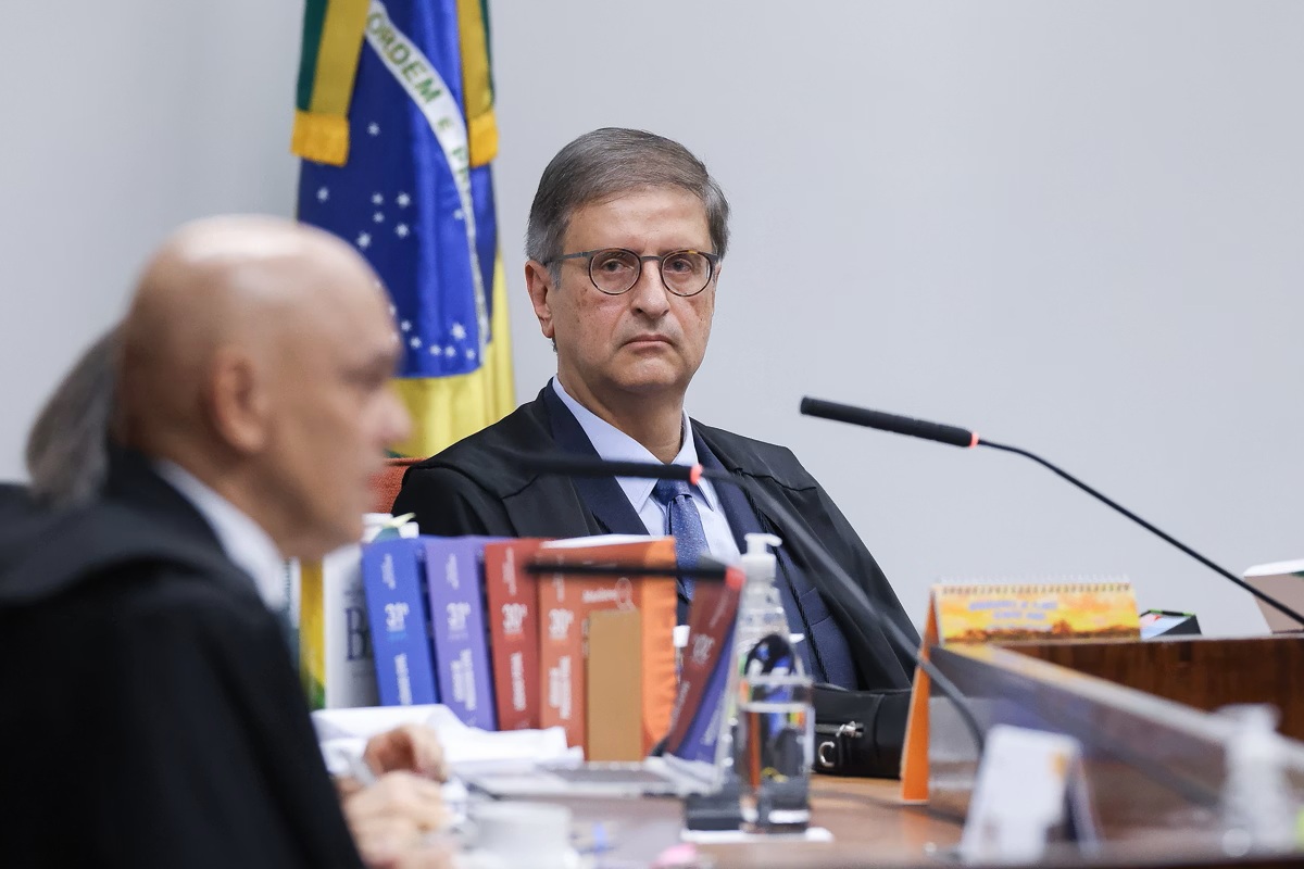 PGR pede condenação de Bolsonaro e sete réus por trama golpista no STF