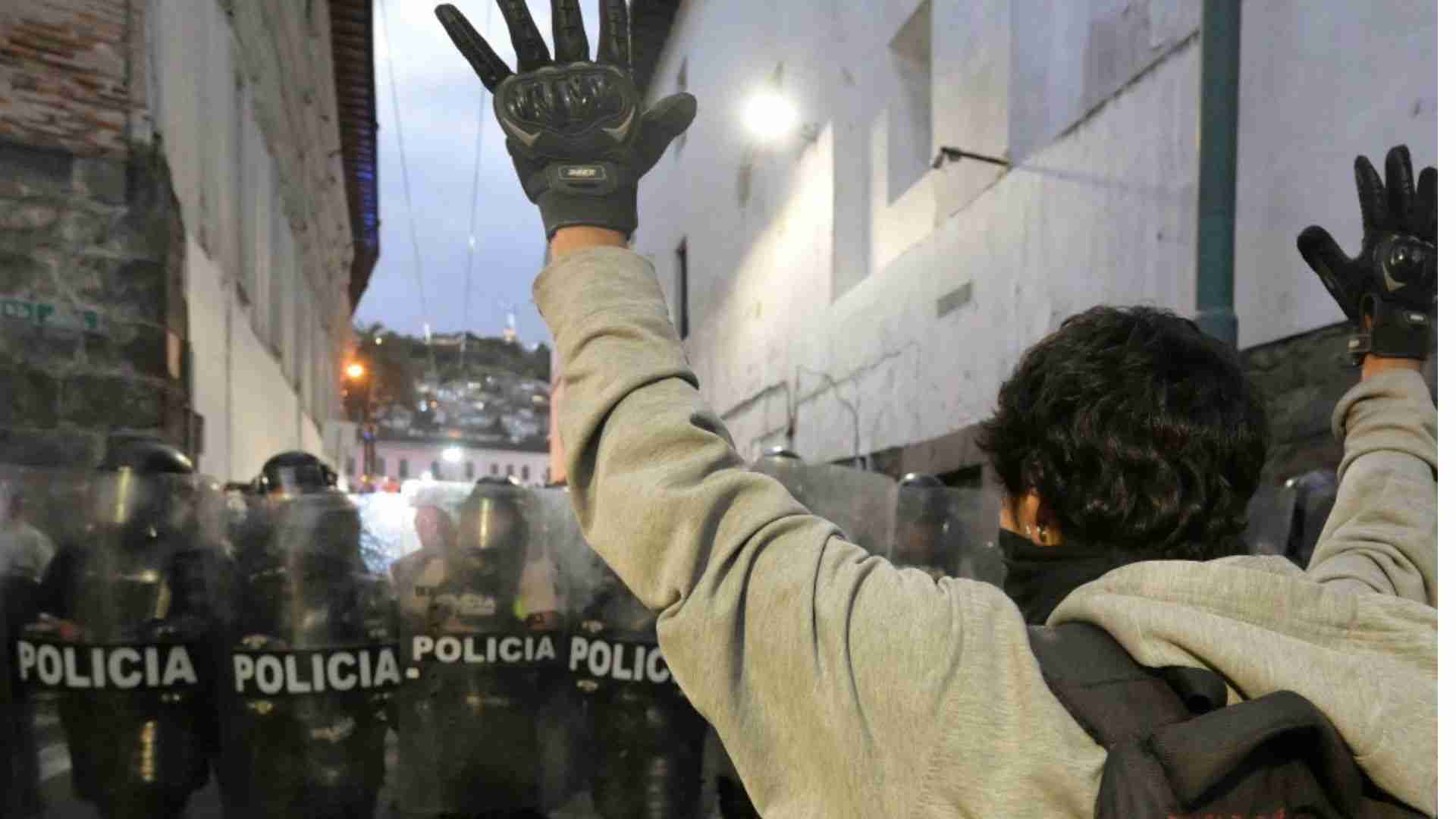 Governo do Equador decreta estado de exceção após protestos contra aumento do diesel
