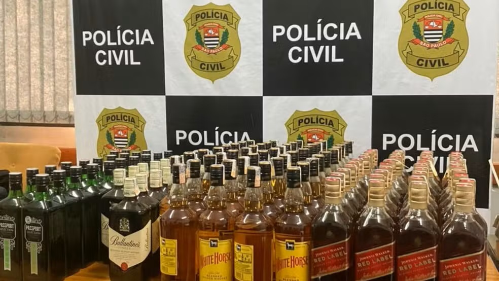 Operação “Dose Fatal” apreende bebidas adulteradas e prende uma pessoa