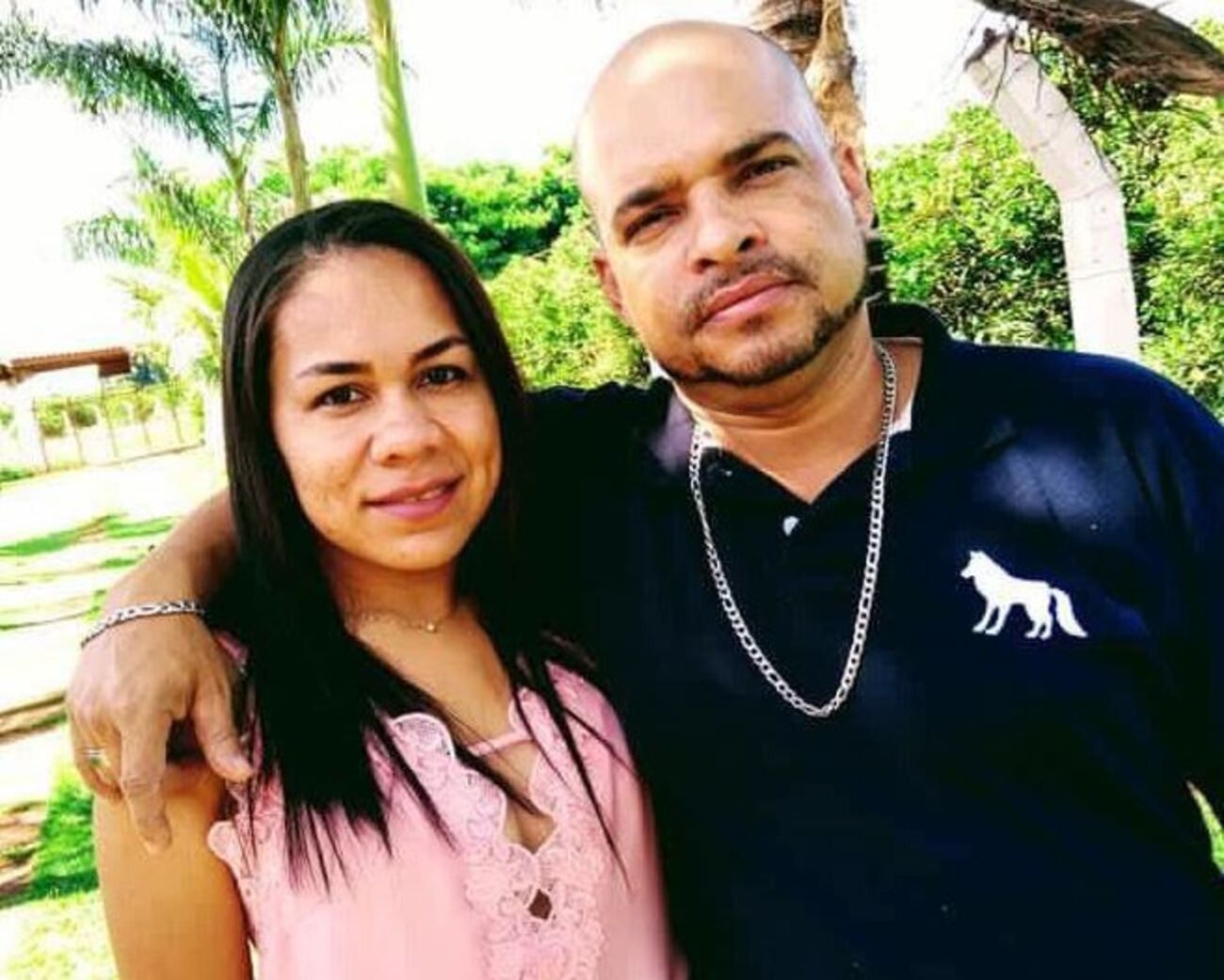 Cerco policial de 7 horas termina com homem baleado e ex-namorada esfaqueada em Conchal
