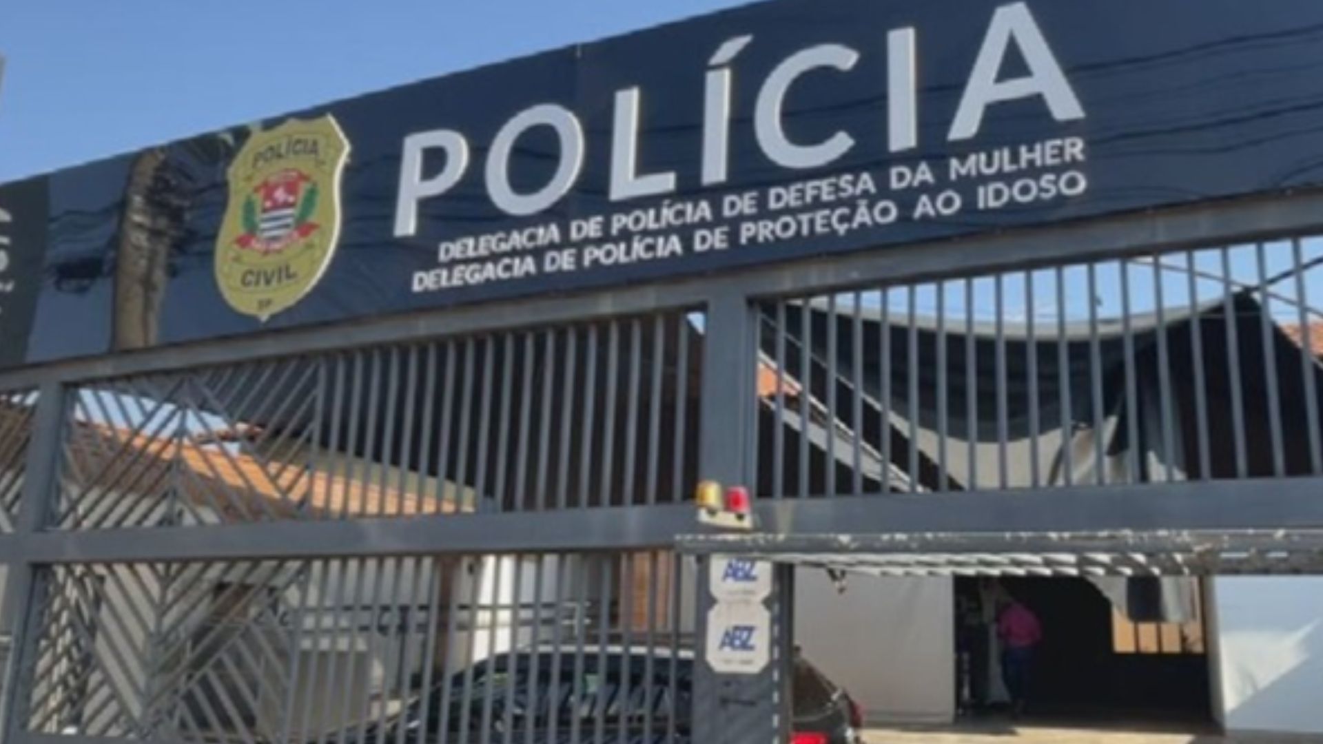 Fotógrafo é preso em flagrante suspeito de dopar e e$tup$ar garota; ele atraiu vítima com falsa promessa de ensaio fotográfico