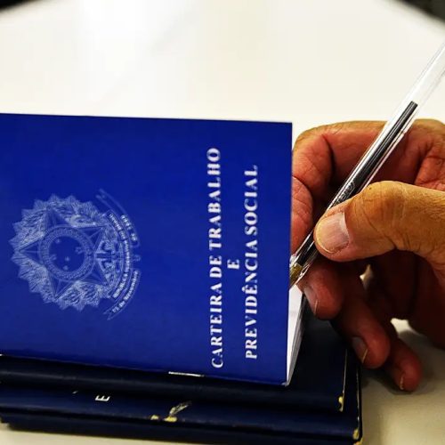 Desemprego cai a menor nível da história em 19 estados e no DF