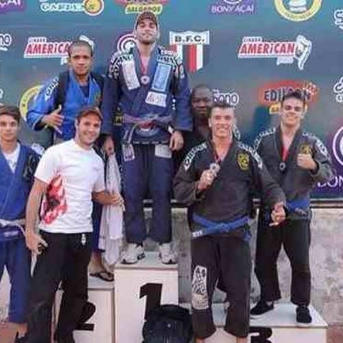 Lutadores de Jiu Jitsu de Porto Ferreira conquistam medalhas em Ribeirão Preto