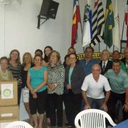 Rotary Club faz doação de medicamentos à Farmácia Cidadã