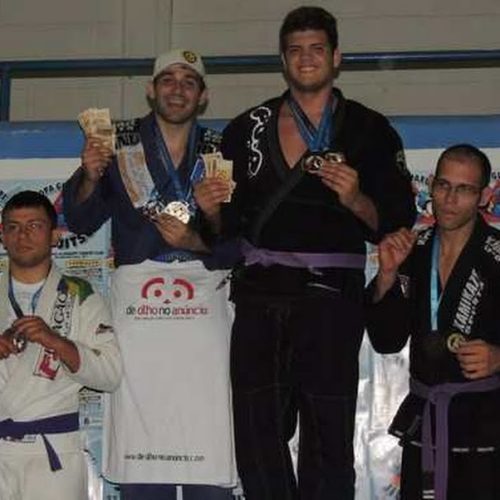 Jiu Jitsu da Equipe Robson Moura Nova União conquista medalhas em Guaxupé