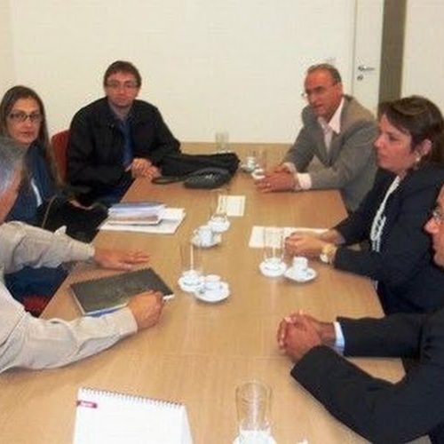 Reunião em SP discute futuro da Etec Professor Jadyr Salles