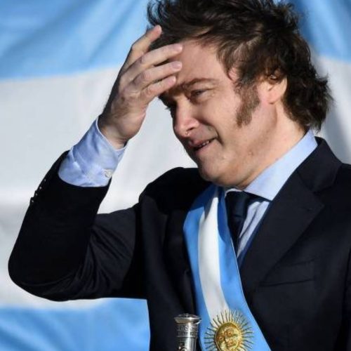 Onda de fechamentos de empresas empurra a Argentina para o trabalho informal com aumento do desemprego