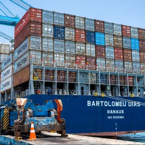 Brasil intensifica ofensiva nos EUA para evitar tarifa de 25% sobre exportações