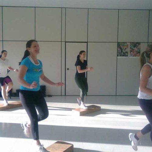Academia do Clube de Campo oferece aulas de Step