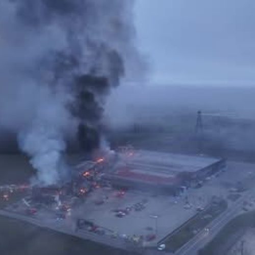 Incêndio em fábrica de alimentos na Grécia deixa três mortos e cinco desaparecidos