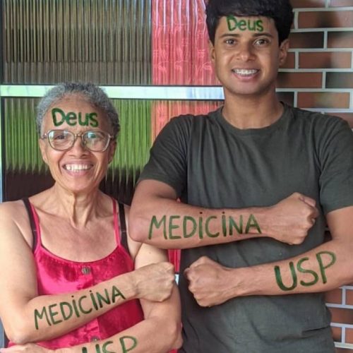 Um baiano de 23 anos, filho de doméstica, conquista 1º lugar em Medicina na USP pelo Enem