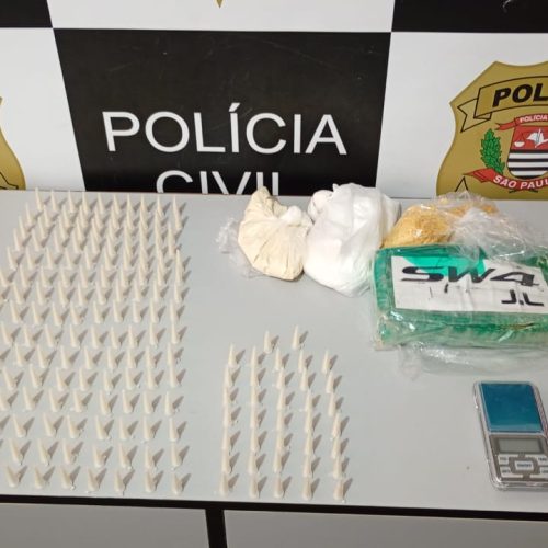 Operação policial apreende drogas e prende três em Descalvado