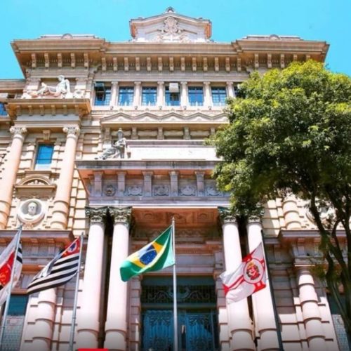 Justiça impedi que o Govenador Tarcísio de Freitas venda de 35 imóveis do estado de SP, especialmente as fazendas ligadas aos centros de pesquisas