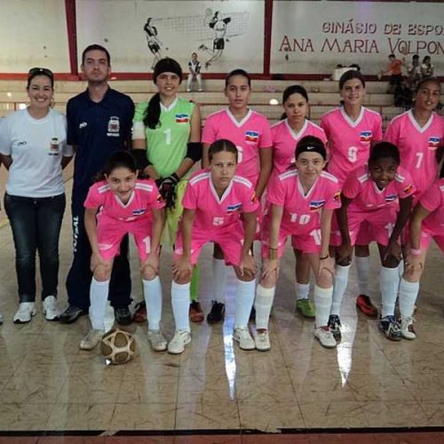 Futsal feminino vence novamente