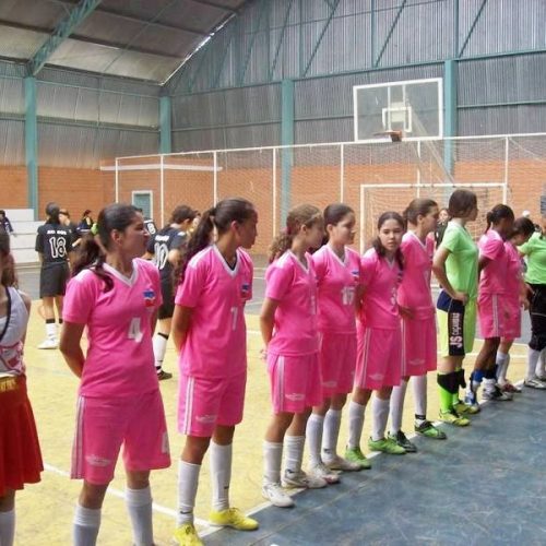 As meninas de Porto Ferreira venceram de goleada no Futsal Regional