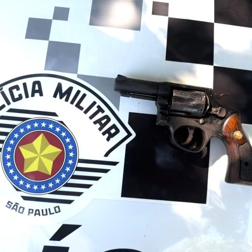Adolescente procurado por ato infracional é apreendido e arma é encontrada em Porto Ferreira