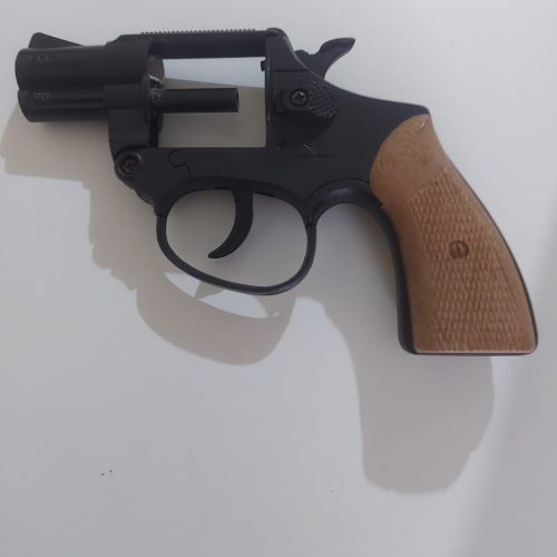 Polícia Militar captura procurado e apreende simulacro de arma em Santa Rita do Passa Quatro