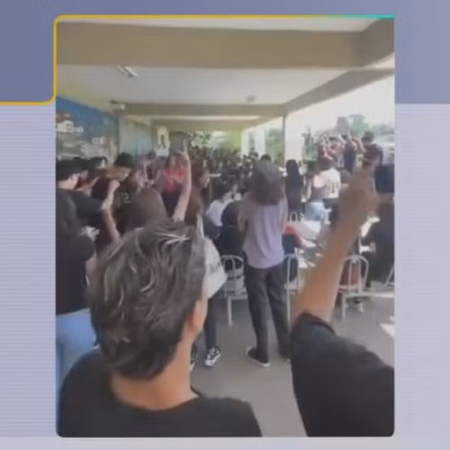 Alunos de Etec protestam por mais segurança após uma estudante de 15 anos ter sido vítima de estupro em Sorocaba (SP)