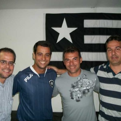 Em Porto Ferreira escola de futebol do Botafogo F.R. do Rio de Janeiro