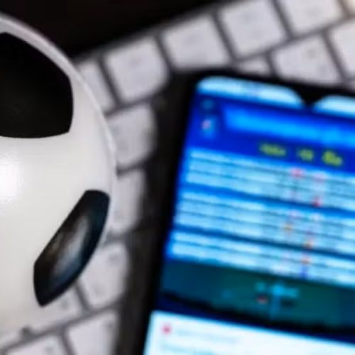 Governo proíbe beneficiários do Bolsa Família e BPC de fazer apostas em sites de bets