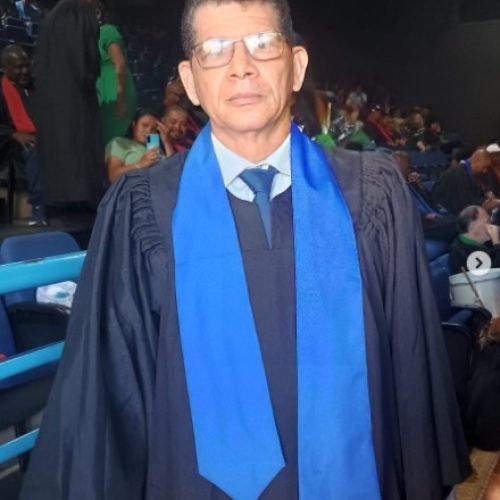 Professor de capoeira de Porto Ferreira recebe título de Doutor Honoris Causa em São Paulo
