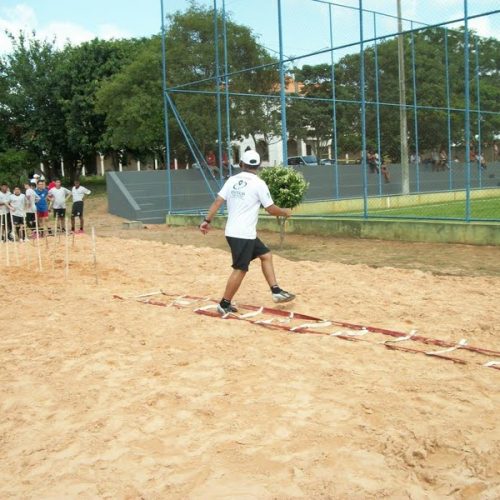 Mais de 100 alunos participam de aula inaugural na escola de futebol do Botafogo