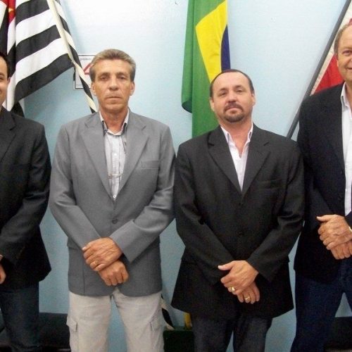 Gilson Strozzi vence eleição para presidência da Câmara