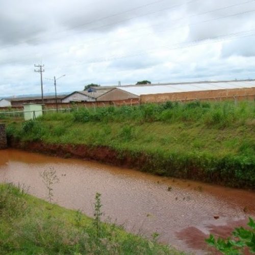 Piscinão do Areia Branca mostra eficácia na contenção de águas da chuva
