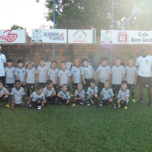 Garotos do Botafogo unidade Porto Ferreira vencem descalvadenses