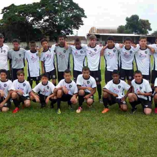 Estrelas do Futuro Unidade Porto Ferreira realiza jogos contra o Cruzeiro