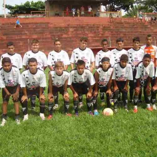 Equipes de futebol do PFFC fazem jogos amistosos em SC Palmeiras e Descalvado