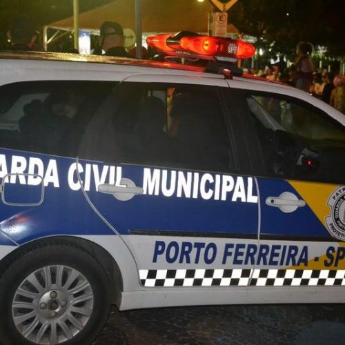 GCM deteve dois adolescentes suspeitos de terem pichado Centro de Saúde