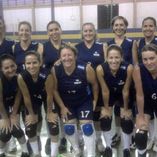 Equipe de Voleibol da Divisão de Esportes de Porto Ferreira jogou em Ibaté