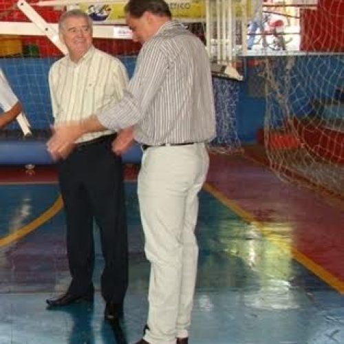 Inaugurado novo piso do Ginásio de Esportes com verba do deputado federal Nelson Marquezelli