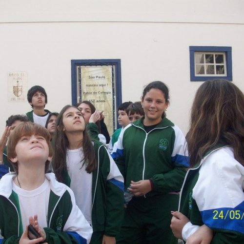 Alunos da COEFE fazem City Tour educativo por São Paulo