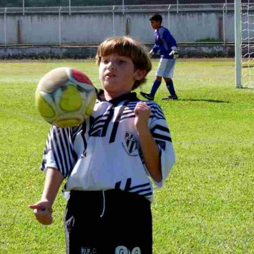 Atletas do sub 11 do PFFC são observados por equipe campeã paulista da categoria