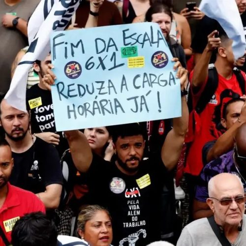Fim da escala 6×1 começa avançar no Congresso e anima movimento de trabalhadores