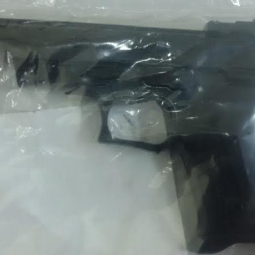 Jovem de 18 anos foi preso pela Polícia Civil após roubar cerca de 268 reais de comerciante