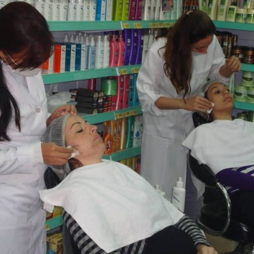 Drogaria Mariano – Rede Total promoveu “Vita Derm Day Clinic”